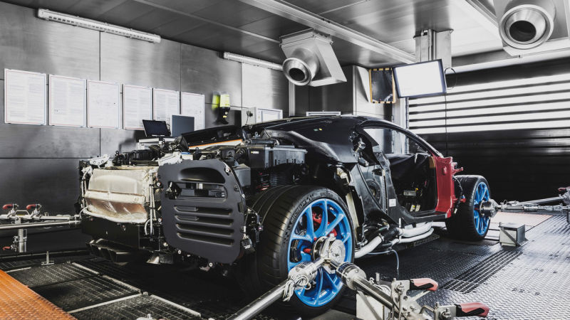 Illustration for article titled Así se fabrica el Bugatti Chiron, el nuevo coche más potente del mundo